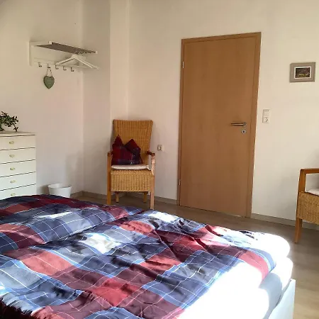 Apartment Ferienwohnung Tib'sien Hus *